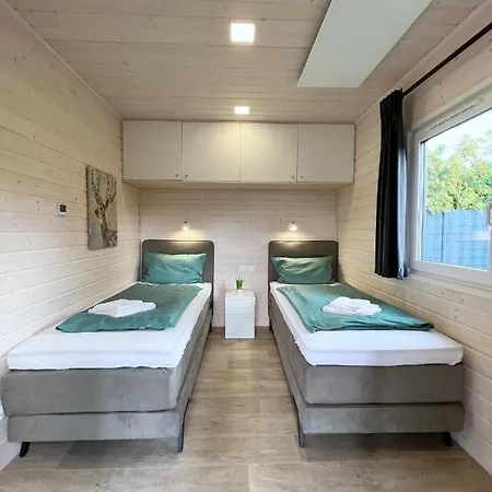 Naturhaus Meerjungfrau Mit Boxspringbetten In Ruhiger Lage Von