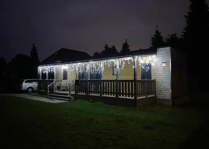 Naturhaus Meerjungfrau Mit Boxspringbetten In Ruhiger Lage Von Nyaraló *